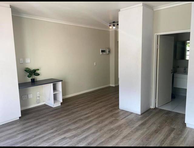 0 BEDROOM PROPERTY TO RENT IN RONDEBOSCH